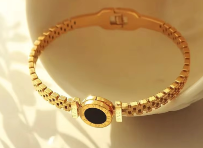 Roman Numbers Embossed Gold-Plated Bracelet